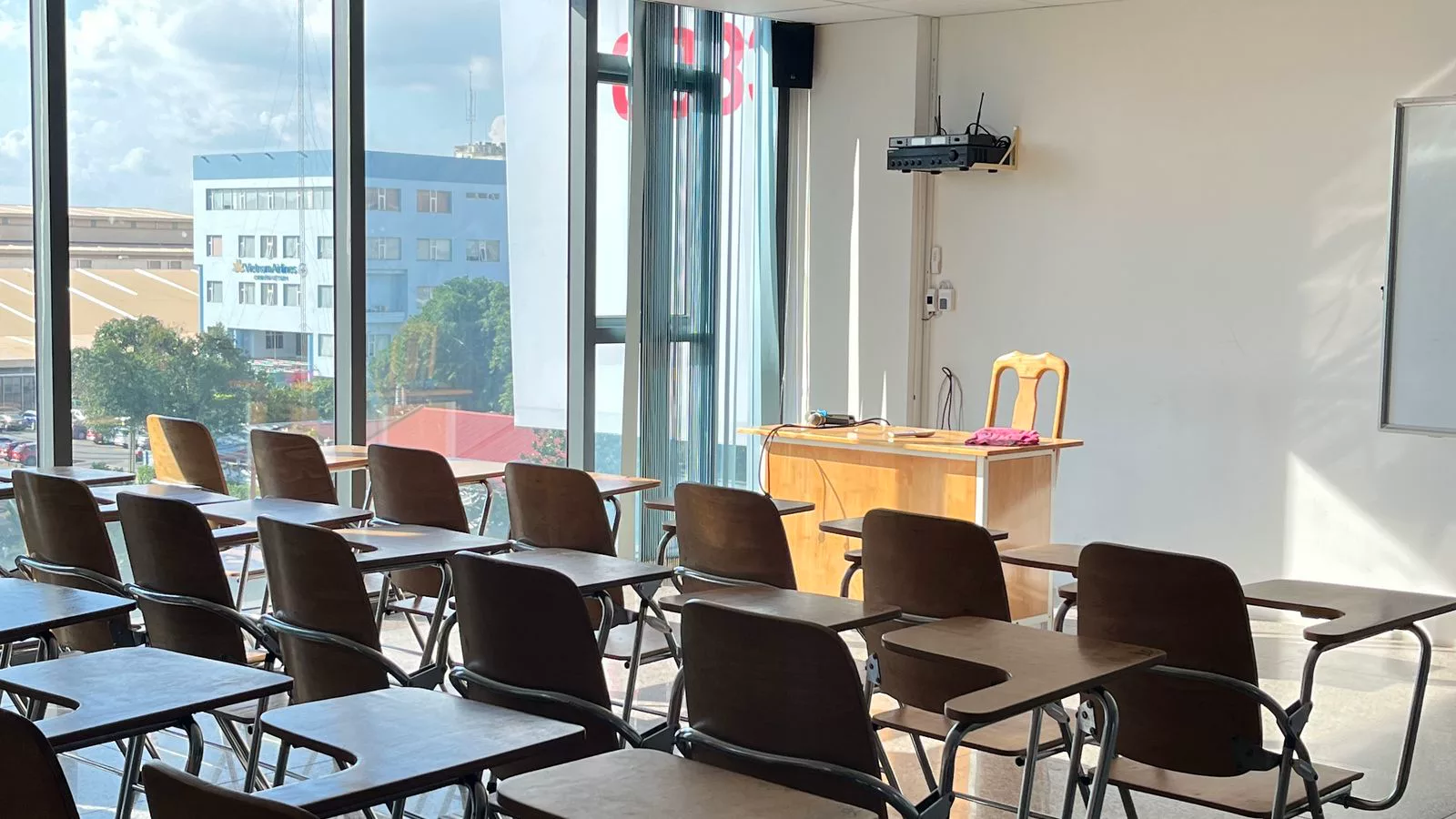 Vantis classroom display and AV distribution for schools